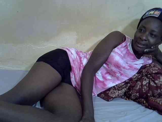 Preetypussie webcam