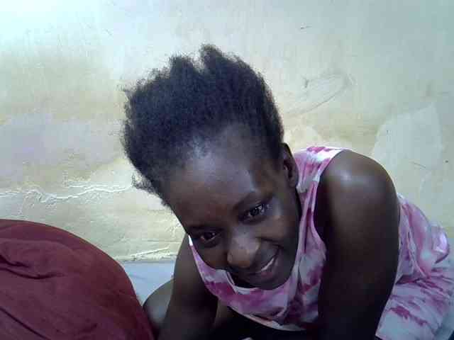 Preetypussie webcam