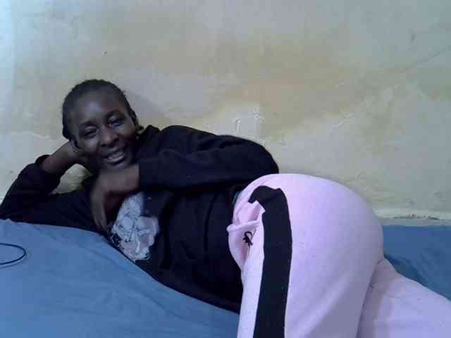 Preetypussie webcam