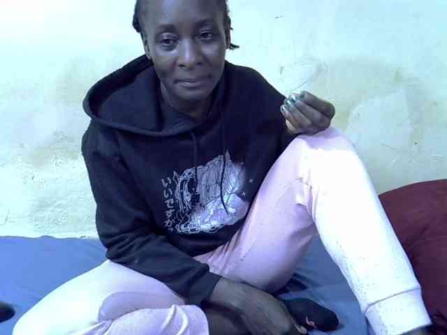 Preetypussie webcam