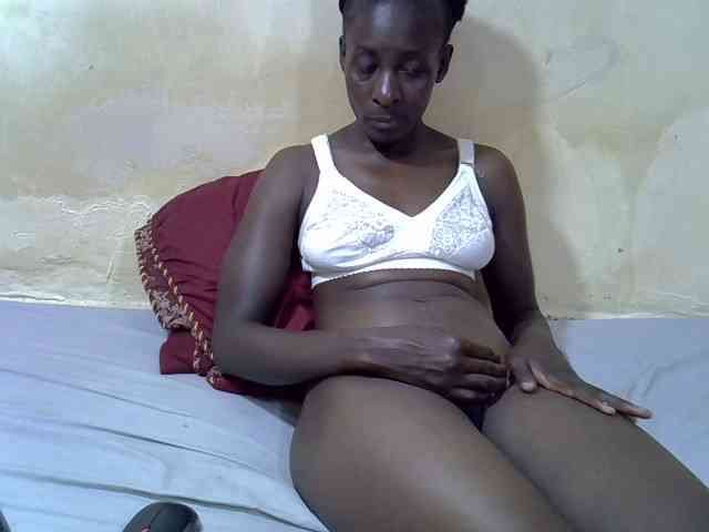 Preetypussie webcam