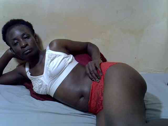 Preetypussie webcam