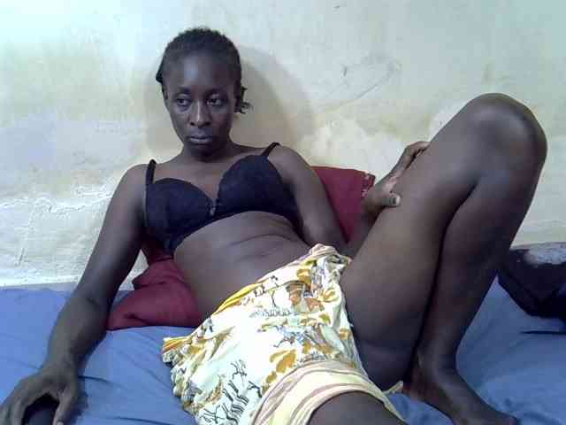 Preetypussie webcam