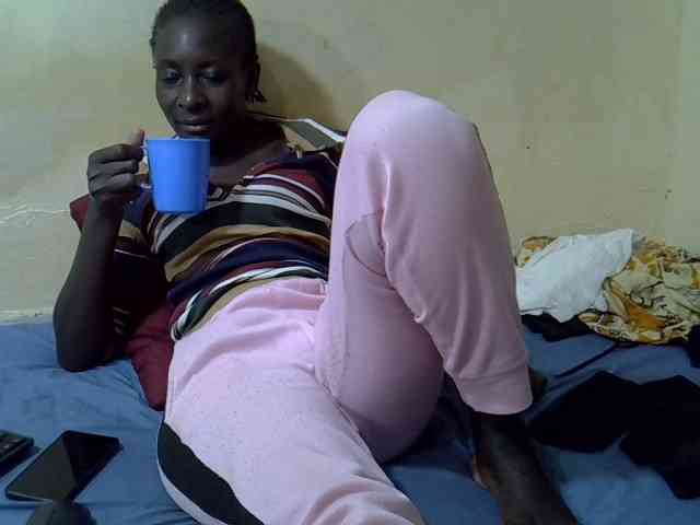 Preetypussie webcam