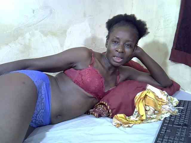 Preetypussie webcam