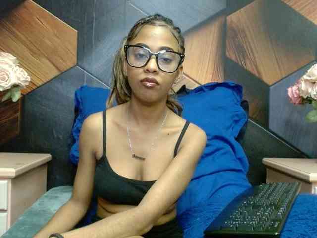 LilMisDiva webcam