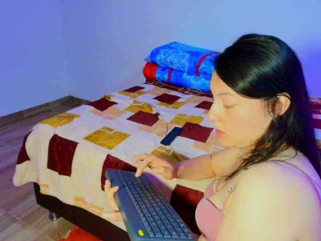 JeremmyAndStacyy webcam