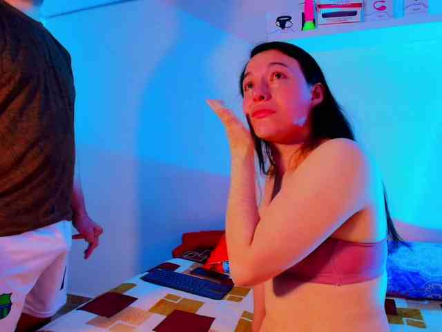 JeremmyAndStacyy webcam