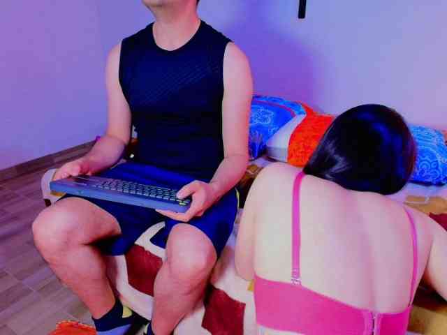 JeremmyAndStacyy webcam