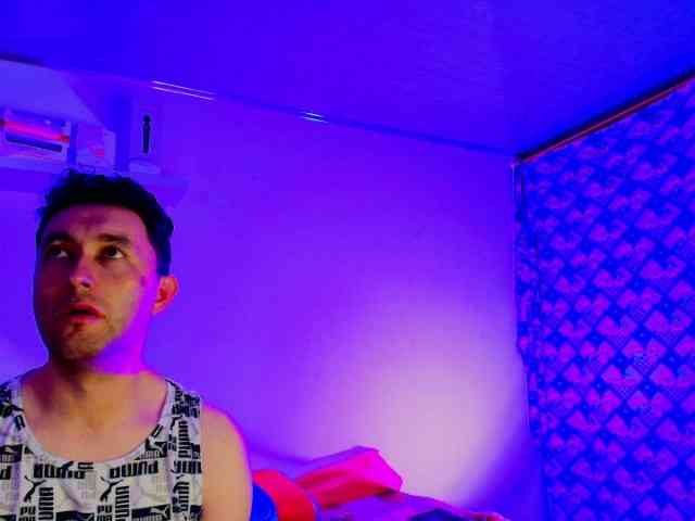 JeremmyAndStacyy webcam