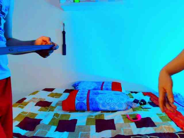 JeremmyAndStacyy webcam