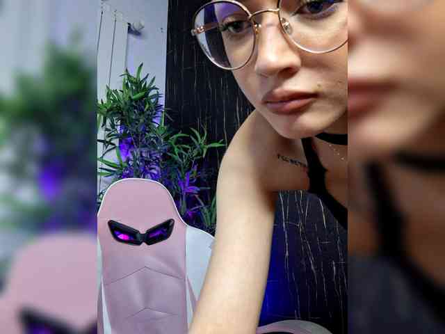 AliceReus webcam
