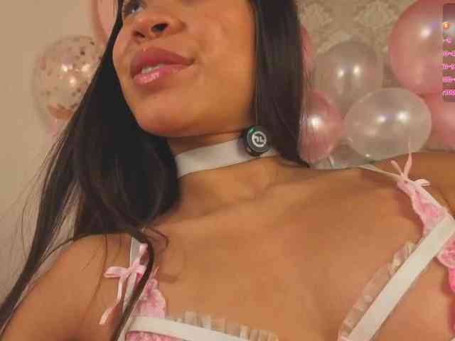 kimhilton- webcam