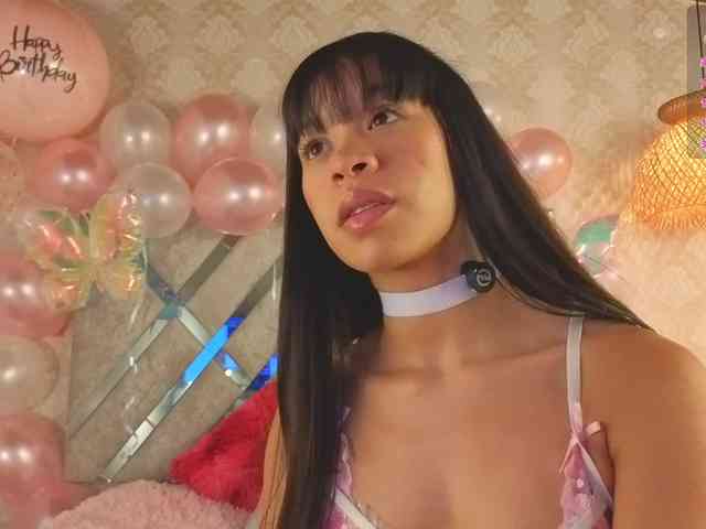 kimhilton- webcam
