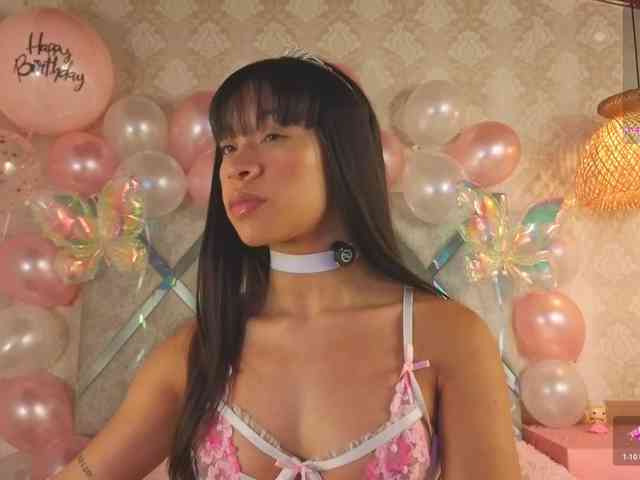 kimhilton- webcam
