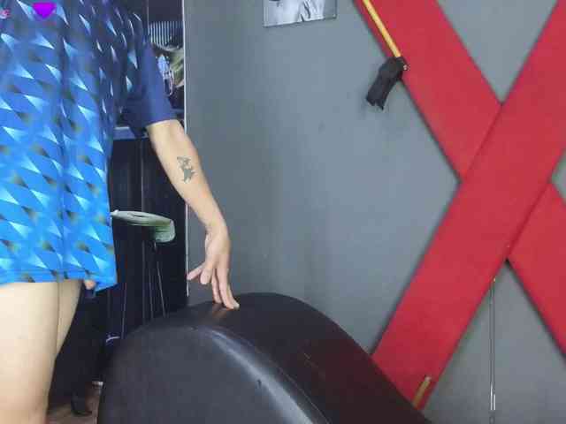 Camila-Hot-Latin webcam