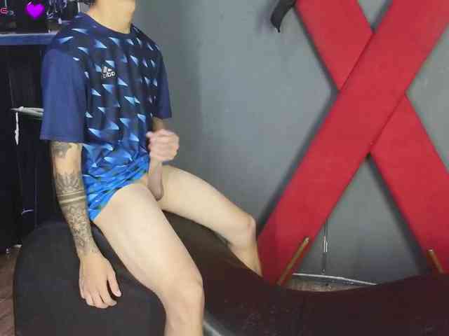 Camila-Hot-Latin webcam