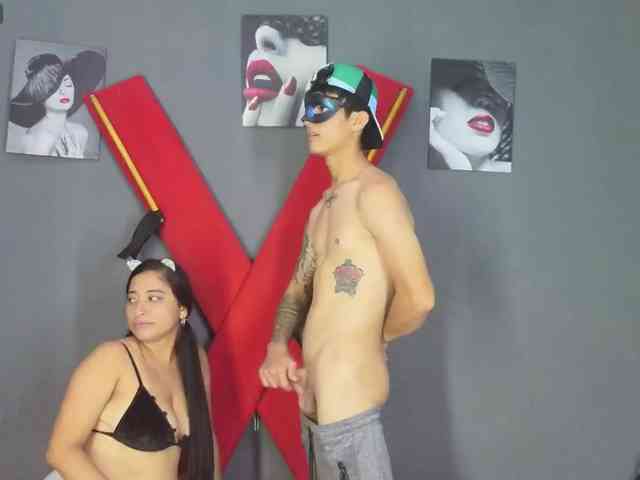 Camila-Hot-Latin webcam