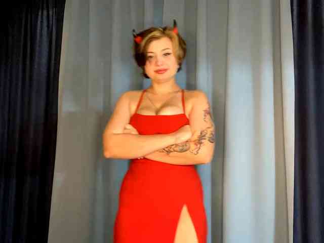 DomoniqueEdnie webcam