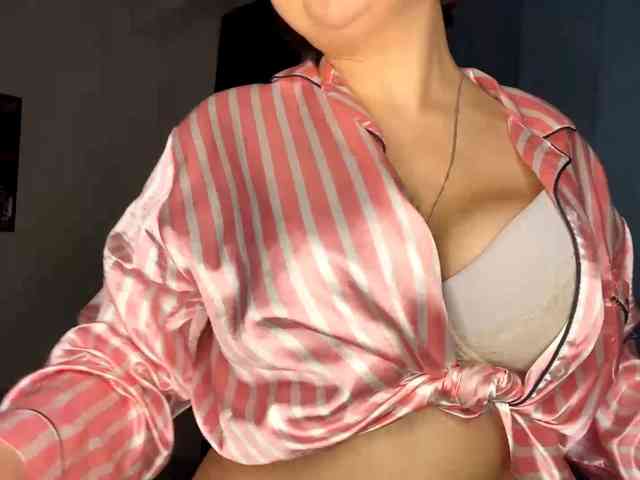 DomoniqueEdnie webcam