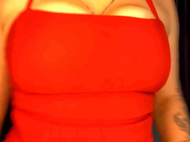 DomoniqueEdnie webcam