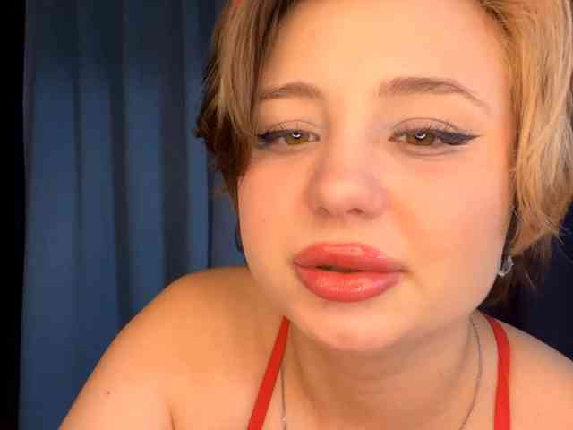 DomoniqueEdnie webcam