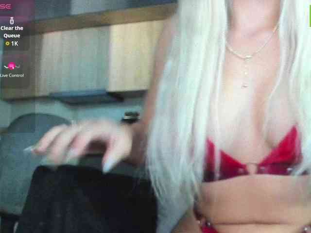 DaisyAbby03 webcam