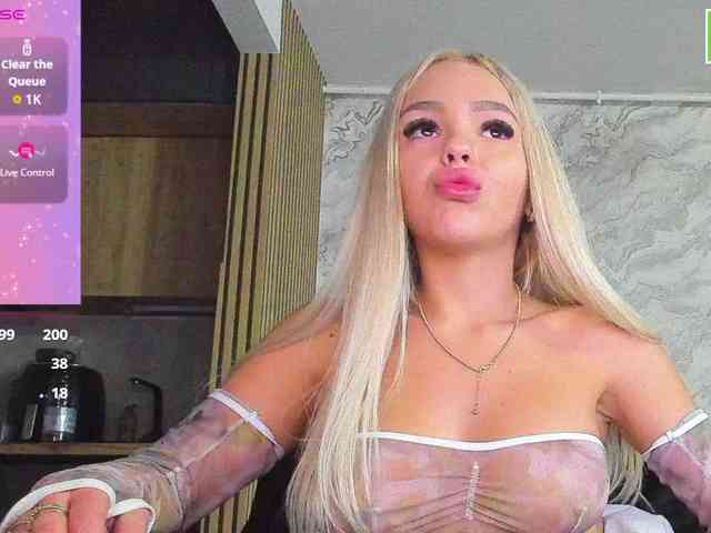 DaisyAbby03 webcam