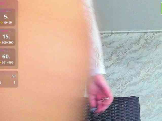 DaisyAbby03 webcam