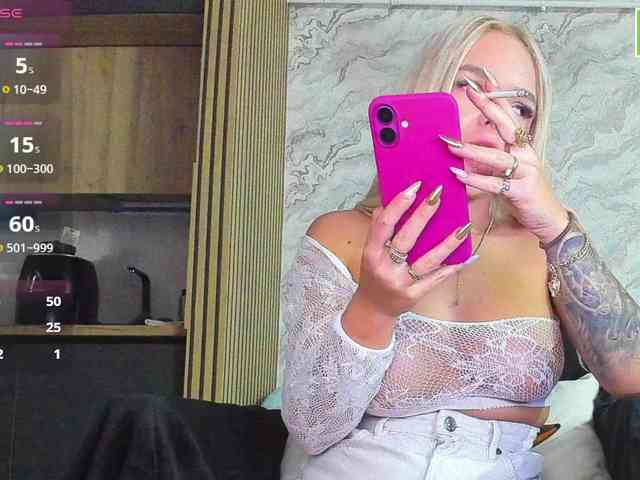 DaisyAbby03 webcam