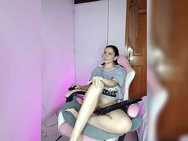 PeachRose webcam