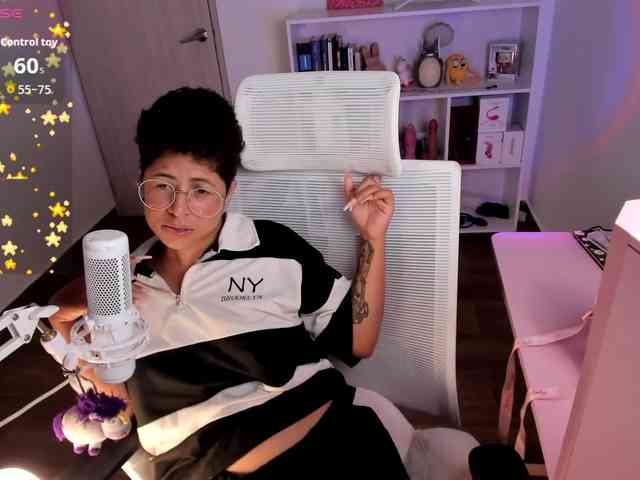 BunnybellPrincess webcam