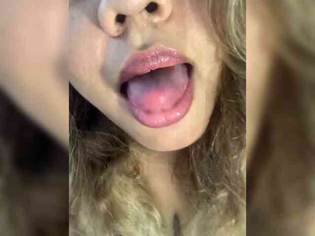 DianeHansen10 webcam