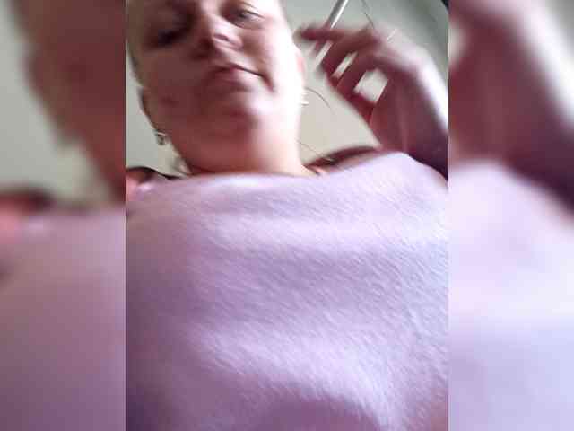 EmmaXlove webcam