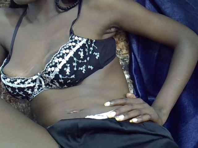 Ebonyslim webcam