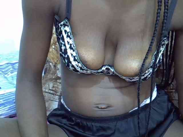 Ebonyslim webcam