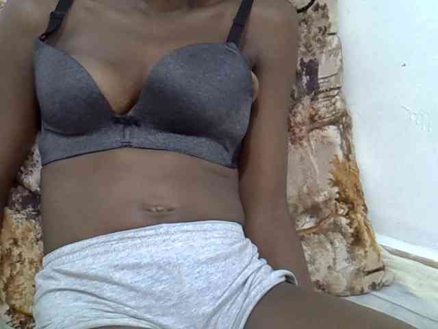Ebonyslim webcam