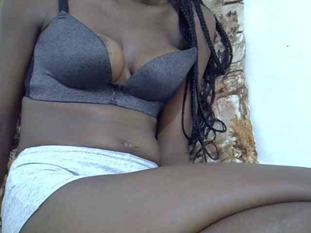 Ebonyslim webcam