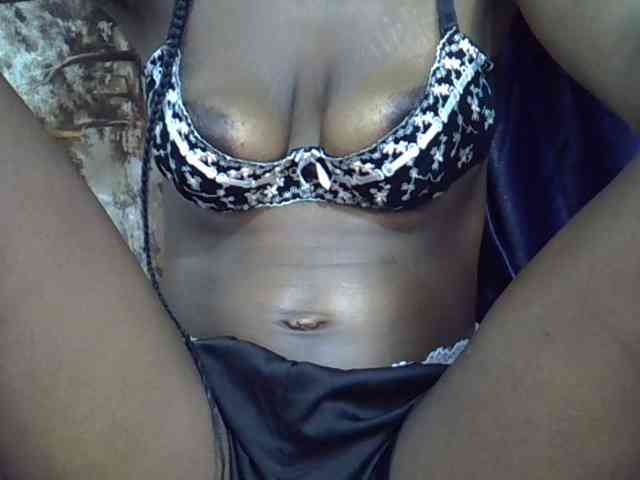 Ebonyslim webcam