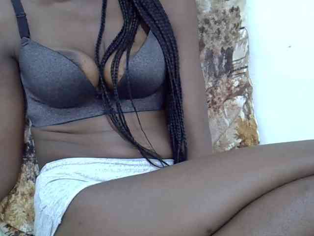 Ebonyslim webcam