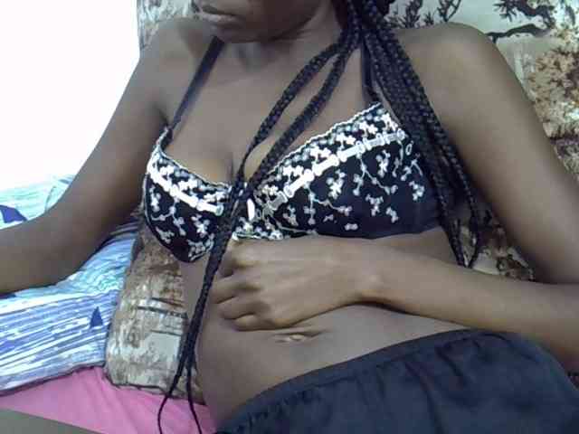 Ebonyslim webcam