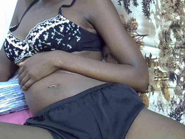 Ebonyslim webcam
