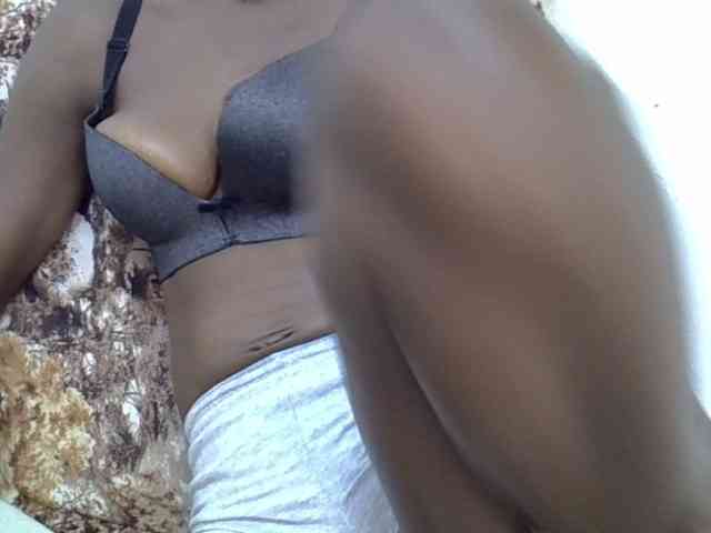 Ebonyslim webcam