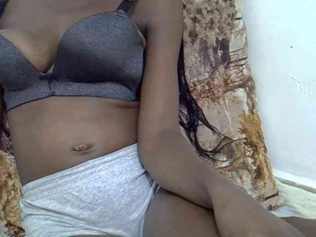 Ebonyslim webcam