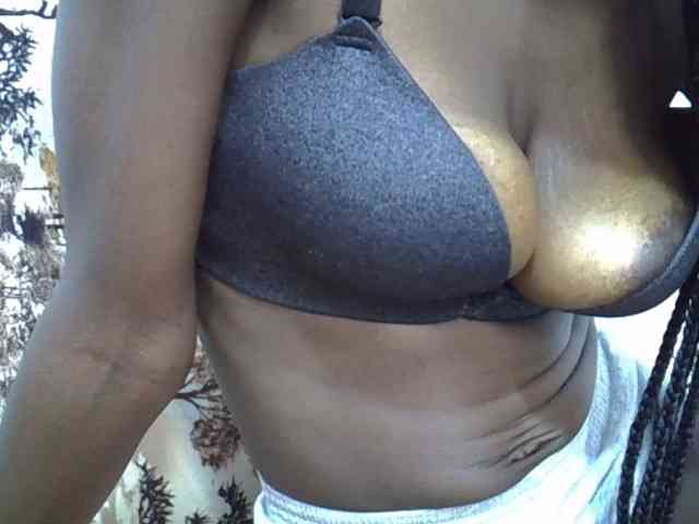 Ebonyslim webcam