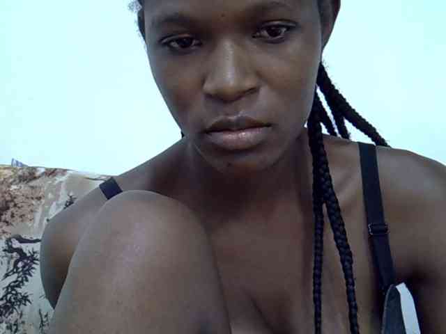 Ebonyslim webcam