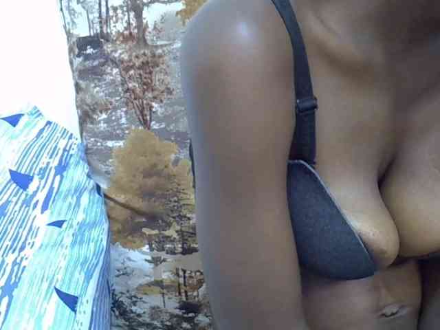 Ebonyslim webcam