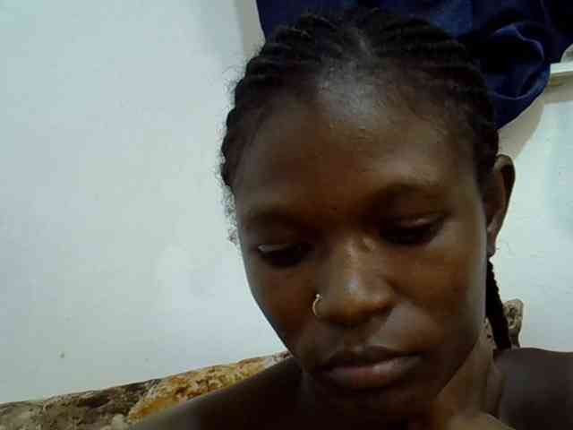 Ebonyslim webcam