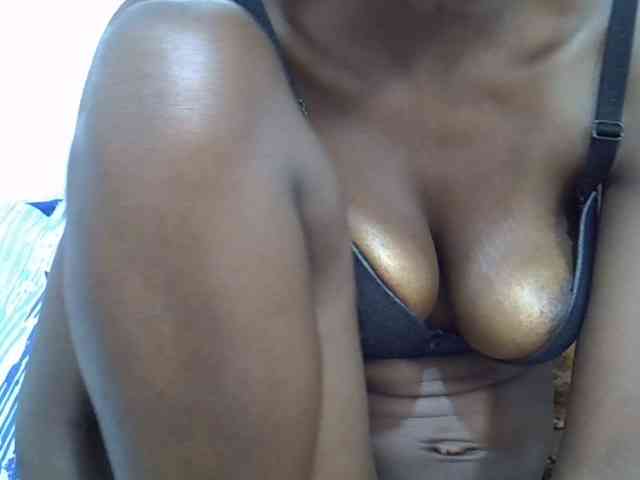 Ebonyslim webcam