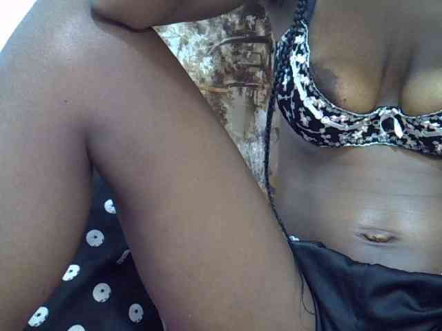 Ebonyslim webcam
